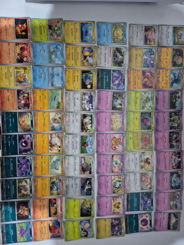 65 cartas Pokemon original Copag SEM REPETIDAS. 60 pokemons e 5 treinadores