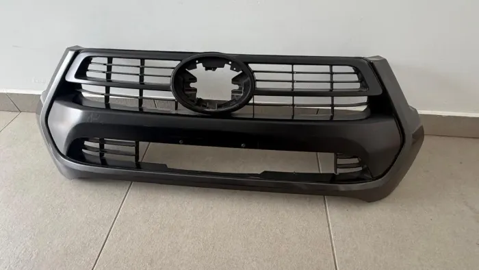 Grade frontal Toyota Hilux 4x4 Std 2021/2022