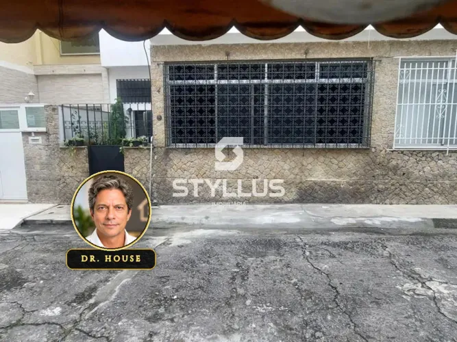 Casa Duplex Pronta para Morar em Lins de Vasconcelos com 2 Quartos e Varanda! M24Z