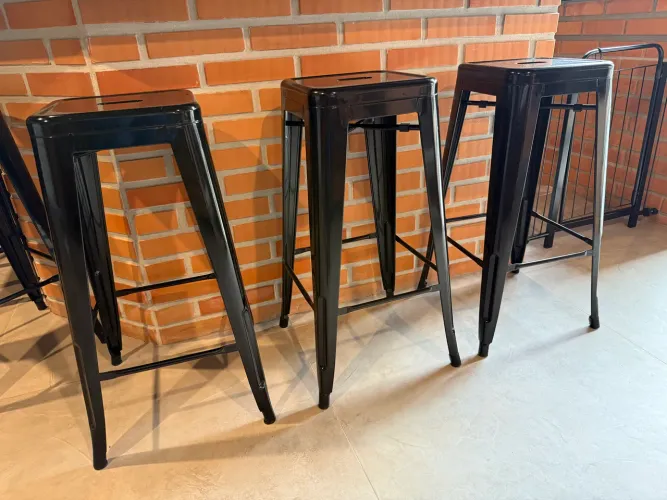 Kit 6 banquetas Tolix 77cm