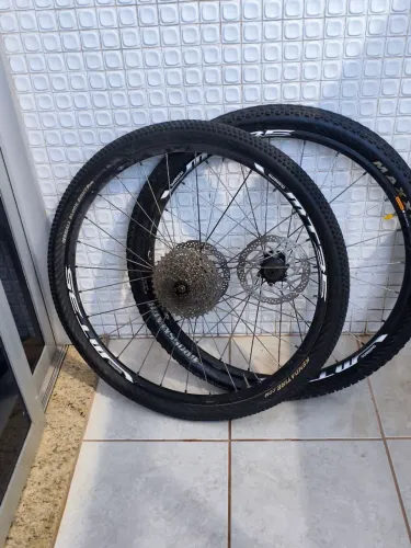 Par De Rodas MTB 27.5 Completo - Com Pneus, Cassete 9v E Discos De Freio