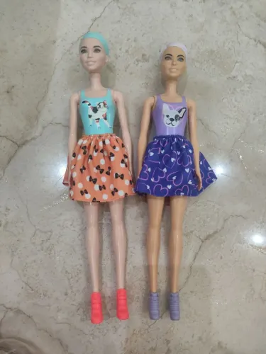 Duas Barbies, 60,00!
