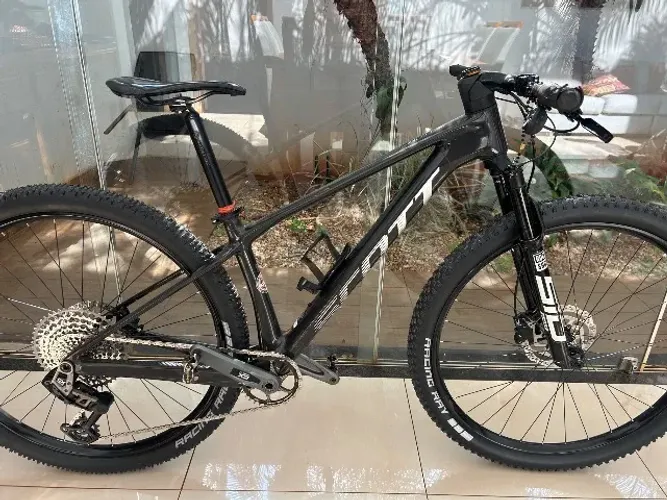 Scott scale 940 com vários up grades 