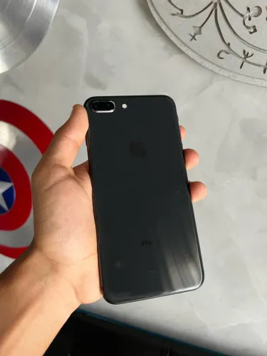 iPhone 8 Plus