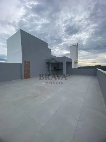 Cobertura com 3 quartos, Jardim Belvedere - Vivendas do Lago, Volta Redonda - R$ 780 mil, 