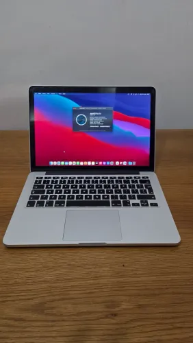 MacBook Pro 13? Retina A1502 ? i5 / 8GB / SSD 256GB - Bateria Nova
