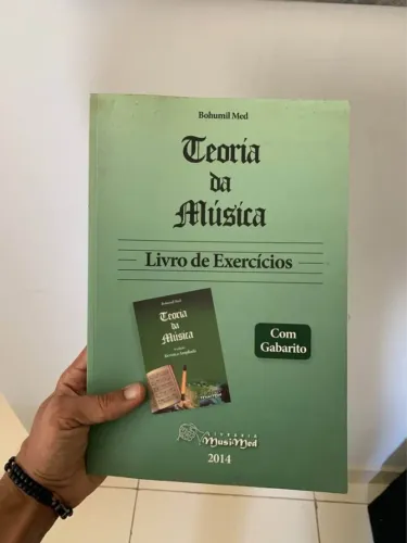 Livro de exercícios Bohumil Med teoria da música