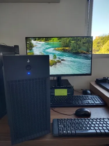 Computador i5 com Windows11 - 8GB RAM e 256GB SSD