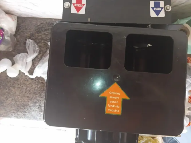 Máquina de fazer salgados