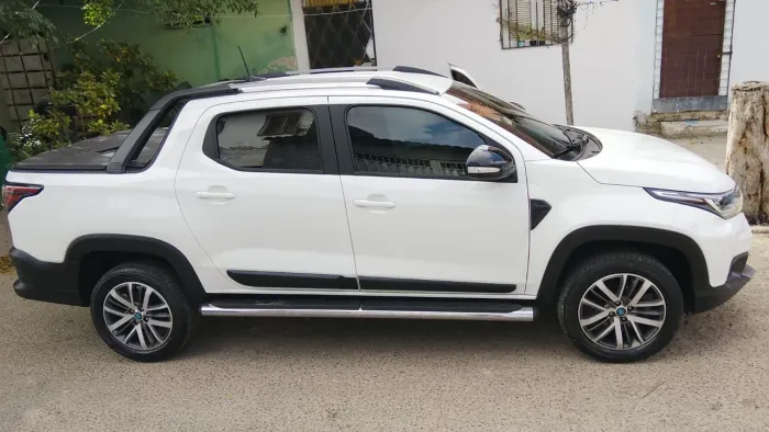 Fiat Strada Volcano 1.3 Flex 8V CD 2026