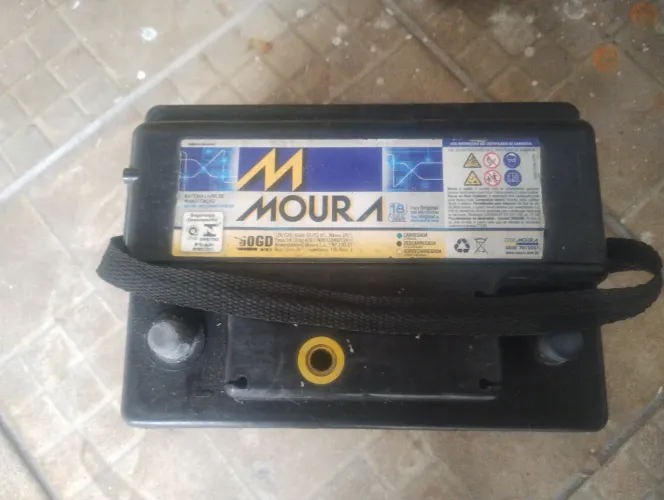 Bateria Moura 60hp usada