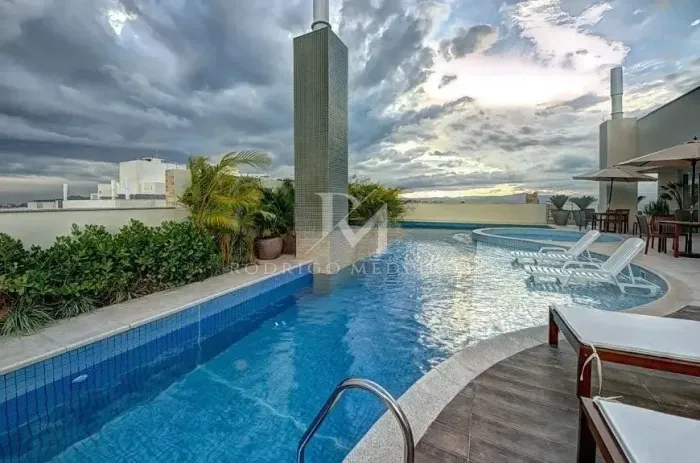 Cobertura Exclusiva no Itacorubi | 147 m² | Vista Permanente | Alto Padrão