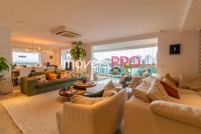 Ótimo apartamento com 261m² 4 suítes 4 vagas, lazer completo.
