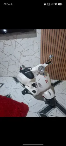 Moto elétrica infantil