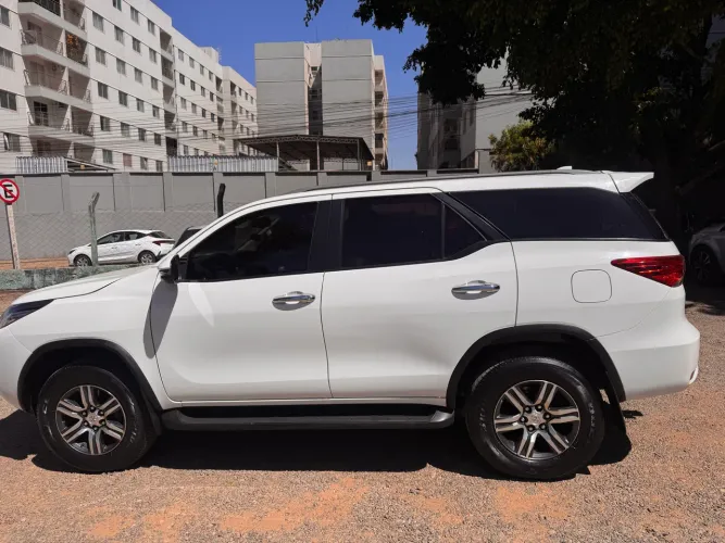 Toyota Hilux SW4 SRV 4X2 2.7 Flex 16V Aut. 2020