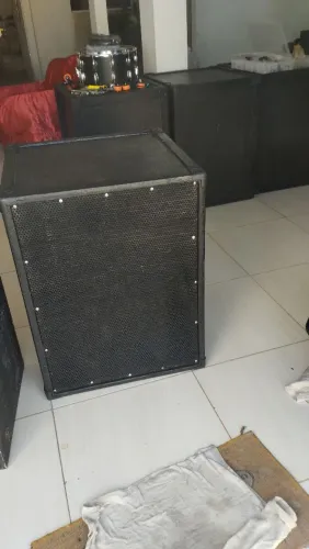 Vendo 2 caixa t18 copletas