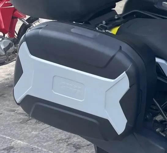 Baú moto lateral givi trekker 35l