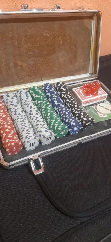 Maleta com fichas de poker