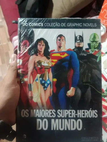 Hq Os Maiores Super-Heróis do Mundo DC Graphic Novels Saga Definitiva eaglemoss (lacrada)