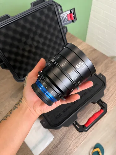 Lente Laowa Cine 65mm T2.9 2× Macro APO para Sony E-mount (Super 35)