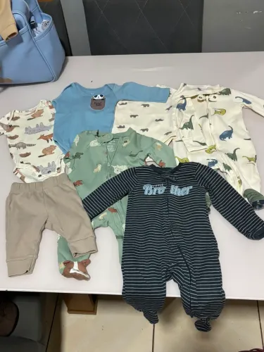 Macacões e bodies Carter?s