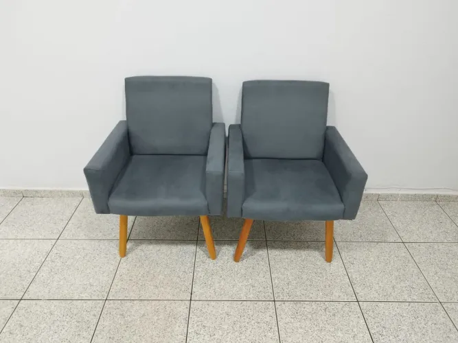 Duas poltronas novas