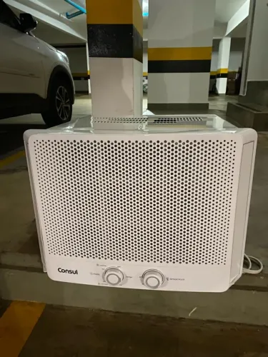 02 aparelhos de Ar condicionado de Janela Consul 7.500 BTUs Frio Mecânico, Branco - 220V