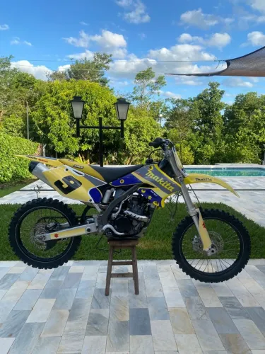Suzuki RMZ 250