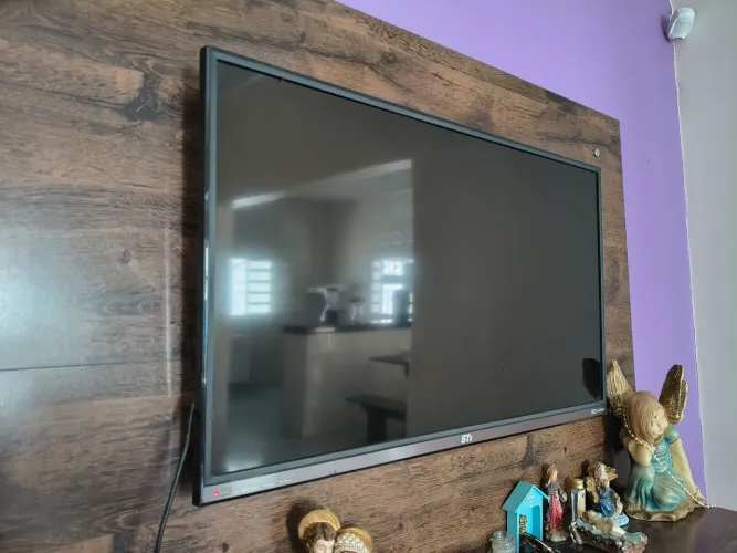 TV LED Semp Toshiba 39 polegadas LE3974(A)F com HDMI e DTV