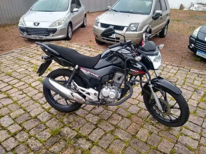 VENDO HONDA CG FAN 160 - ANO 2019