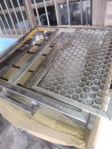 Churrasqueira de Mesa Nova Jobs Grill aço inox
