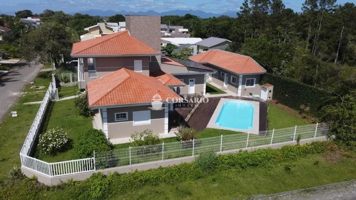 Sobrado com 900m² de terreno a venda no Atami Sul