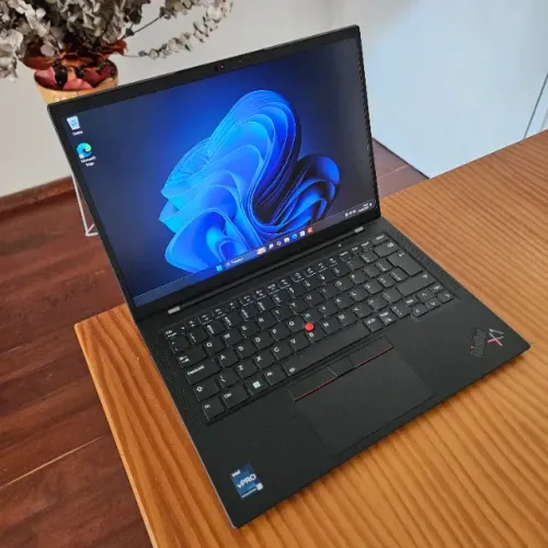 Thinkpad X1 Carbon Gen11 I7-1360P 16gb Ram 256gb SSD Full HD Teclado PT-BR Retroiluminado