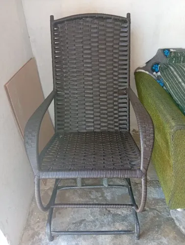 Cadeira de balanço estado de nova , pra vender logo ou trocar por dinheiro 