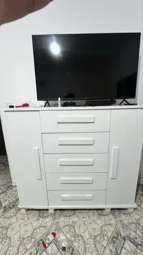 cômoda material bom