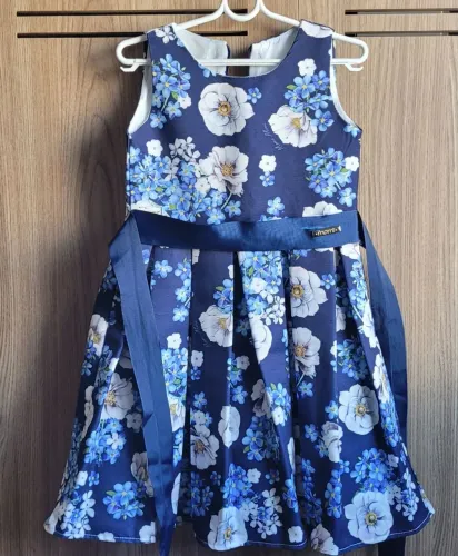 Vestido infantil Momi 