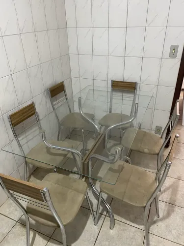 Mesa com 5 cadeiras 140x80