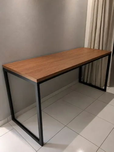Mesa em MDF