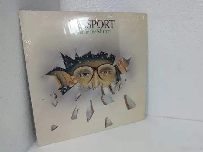 LP Vinil Passport - Man In The Mirror (1983) Importado