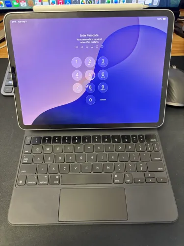 iPad Pro 11 M2 256 Gb Prata (magic Keyboard + Pencil 2)