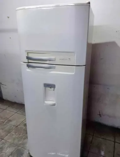 Geladeira Eletrolux 