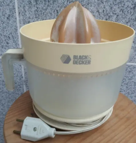 Espremedor de Frutas Elétrico Black Decker 110V Funcionando perfeitamente R$ 39