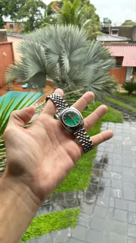 Relógio orient automático verde quadrado. 