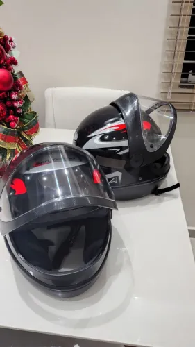 2 Capacete novo número 56