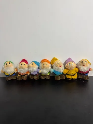 Pelúcias 7 anões - Produtos Disney