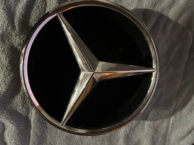 Emblema Mercedes-bens Grande