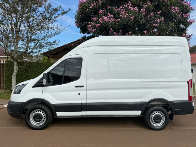 Ford Transit Furgão 2.0 Curto Turbo Diesel 2023
