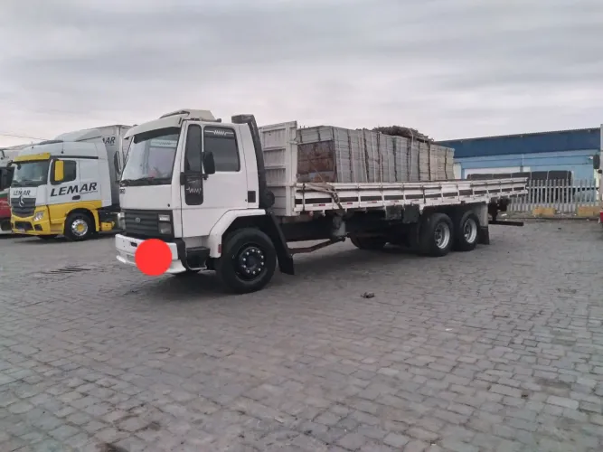 Ford Cargo 2218