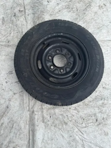 roda/pneus kia besta gs original 6 furos