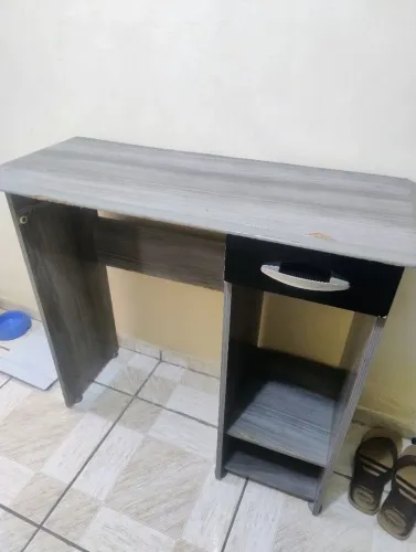 Rack para computador.
